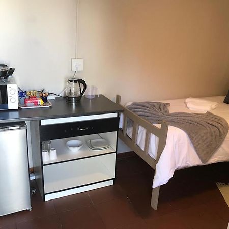 Urbanlife Keetmanshoop Accommodation Екстериор снимка