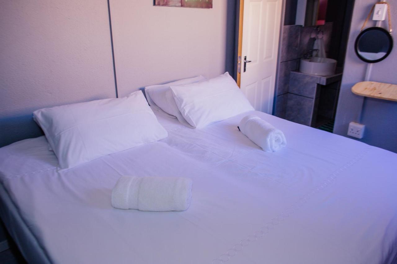 Urbanlife Keetmanshoop Accommodation Екстериор снимка