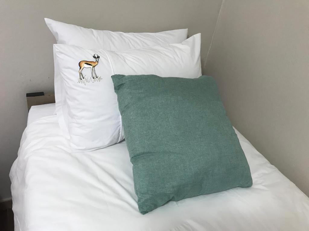 Urbanlife Keetmanshoop Accommodation Екстериор снимка